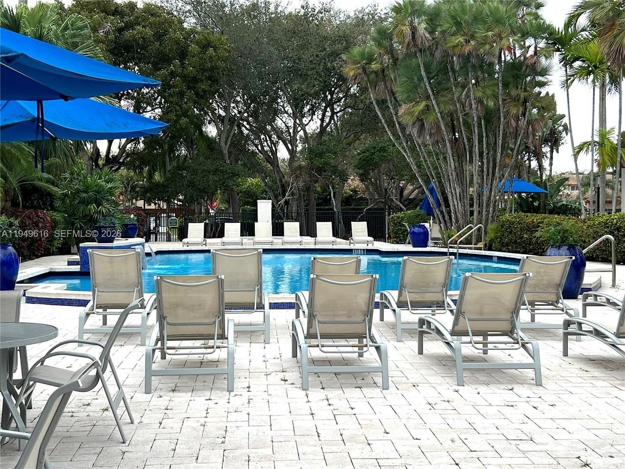 9842 Nw 29th St #9842 - Photo 3 of 28