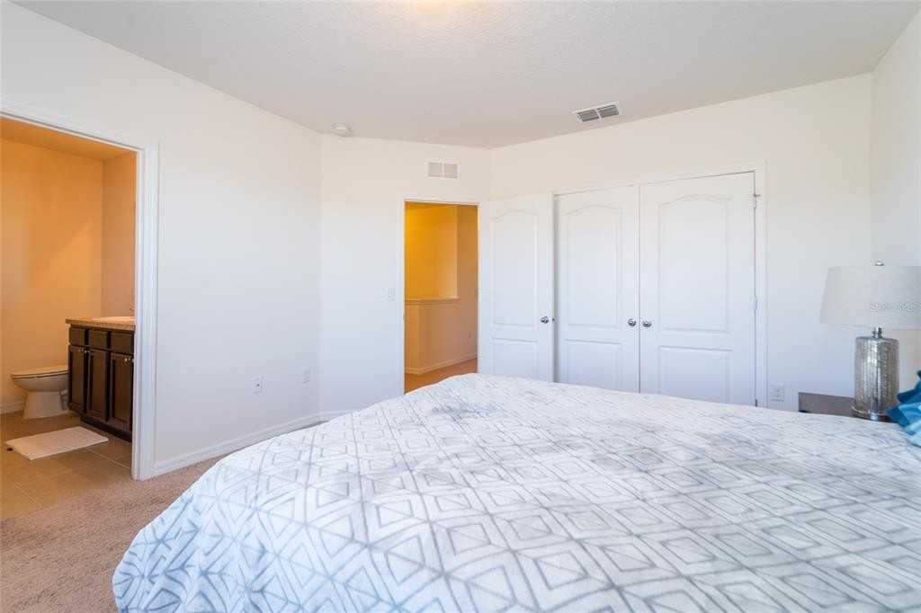 280 Arbor Lakes Dr #280