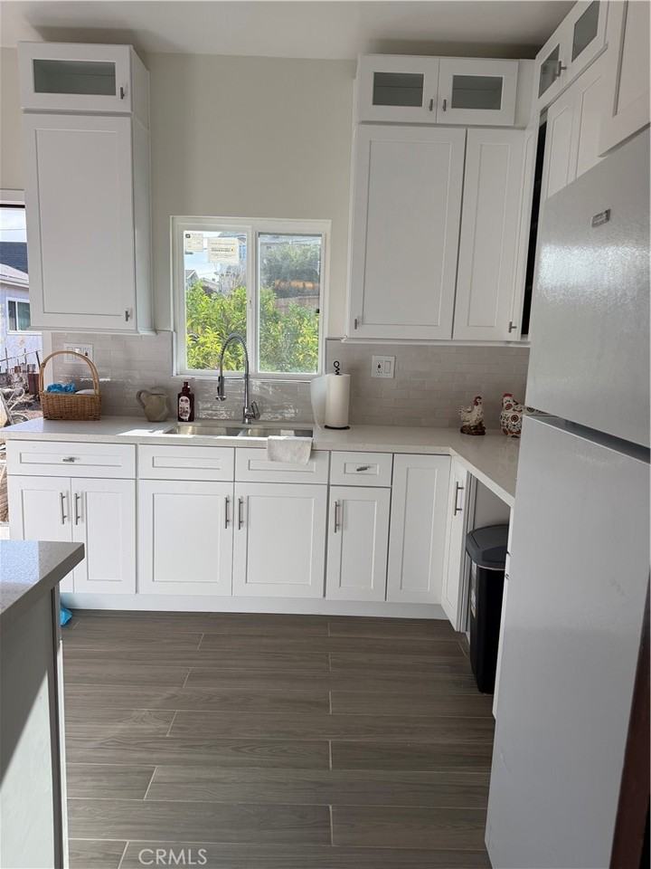 2421 Alcazar St #2421 - Photo 6 of 10