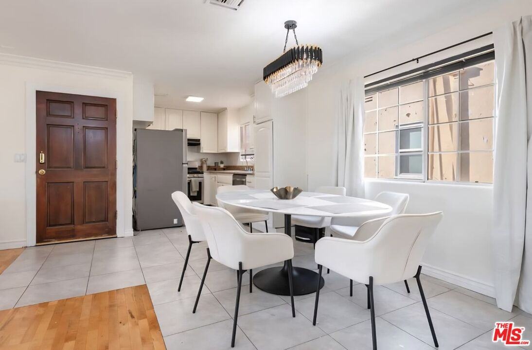 525 N Orange Dr #5251-2 - Photo 5 of 23