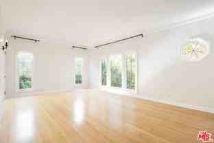 442 S Maple Dr - Photo 1 of 1