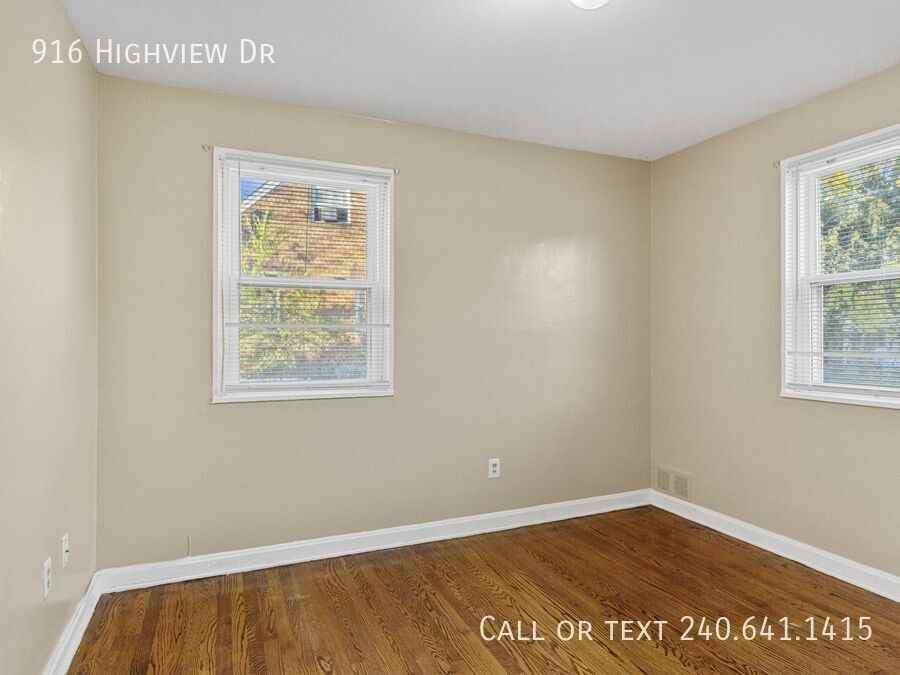 916 Highview Dr - Photo 7 of 21