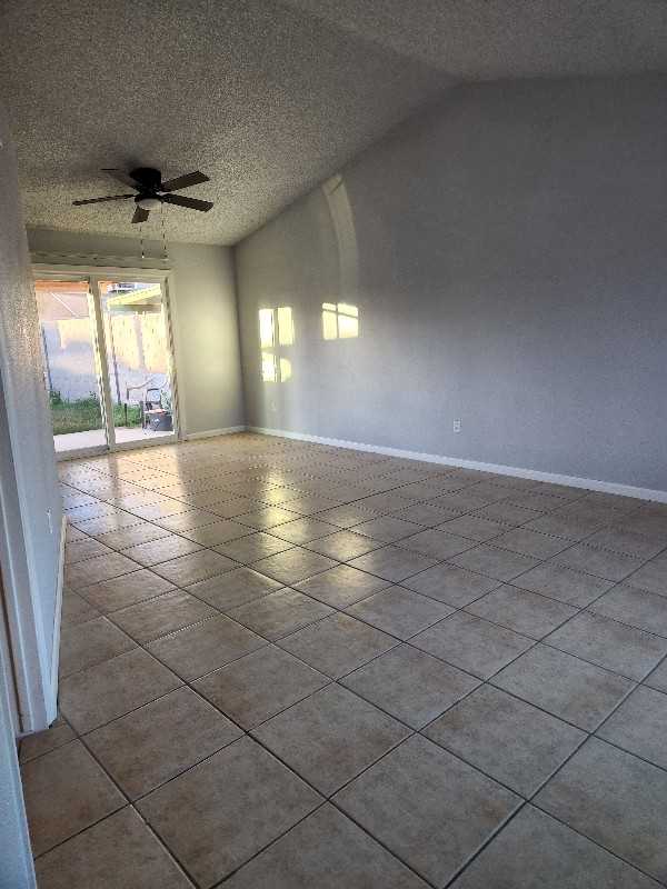 3033 W Irma Ln - Photo 7 of 13