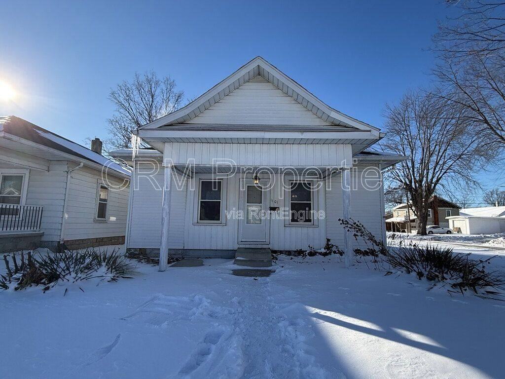 1101 S Locke St - Photo 2 of 10