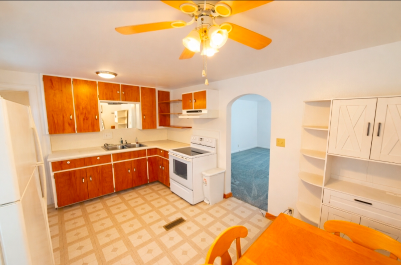 162 Barney Blvd - Photo 5 of 10