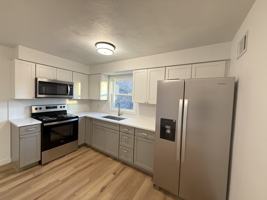 featured image of 730 E Shore Dr #5