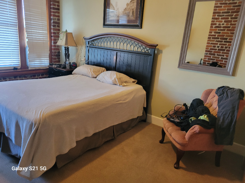 306 Washington St - Photo 6 of 12