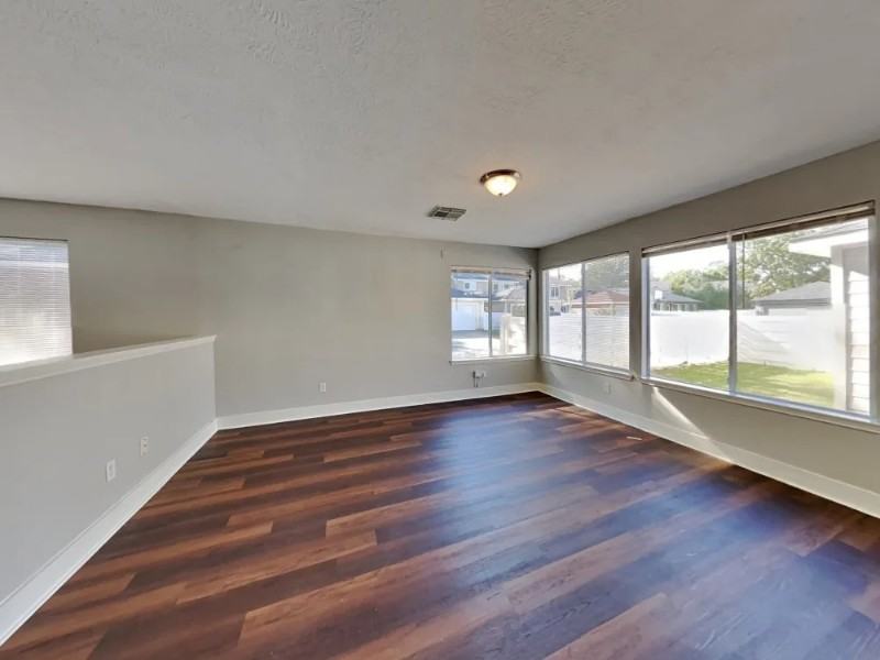 19115 Spruce Bough Ln - Photo 3 of 13