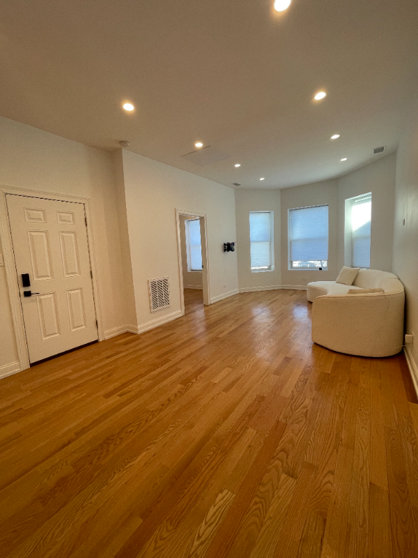 2148 N Kedzie Blvd #2 - Photo 2 of 12