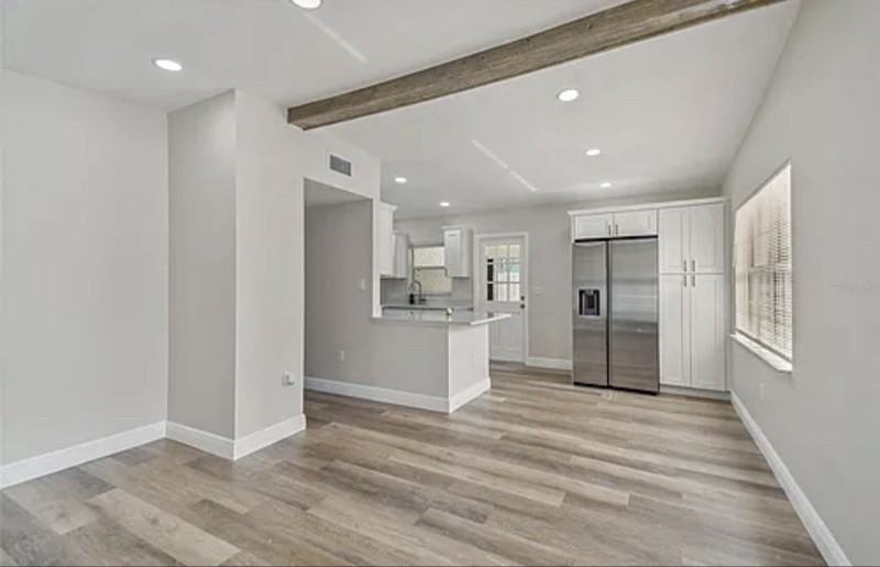 1914 E Crenshaw St - Photo 5 of 21