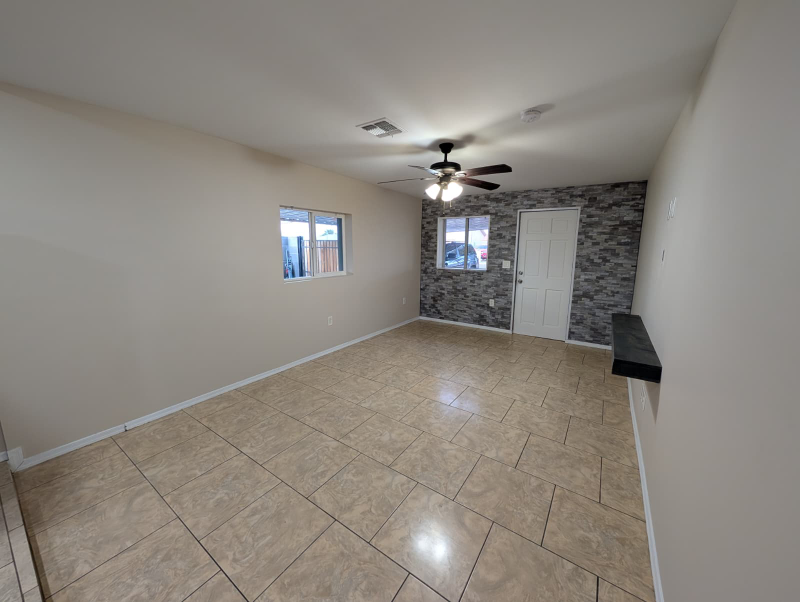 6533 E Arbor Ave - Photo 3 of 20