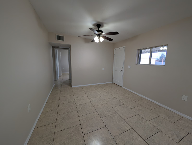 6533 E Arbor Ave - Photo 7 of 20