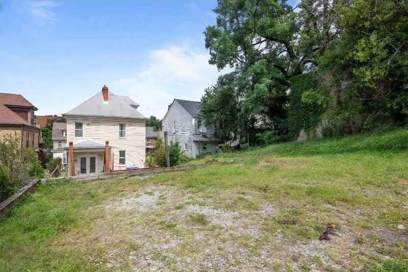 59 Maytide St - Photo 2 of 20