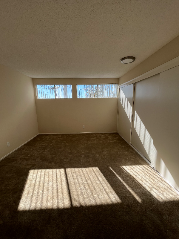 6268 N San Gabriel Blvd #18 - Photo 7 of 8