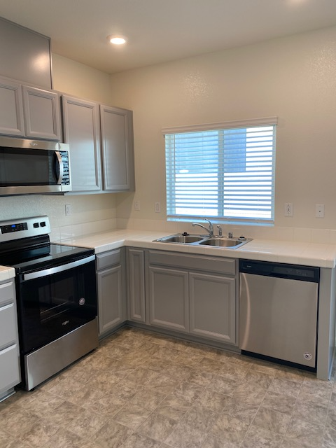 3842 Bridgemeadow Way - Photo 7 of 20