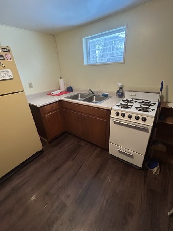 12191 Mantor St - Photo 6 of 18