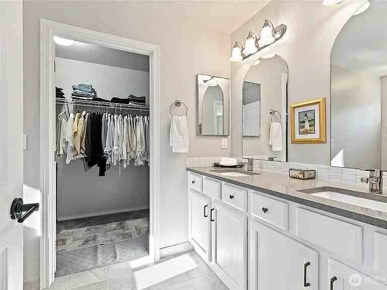 33516 42nd Ave S - Photo 3 of 16