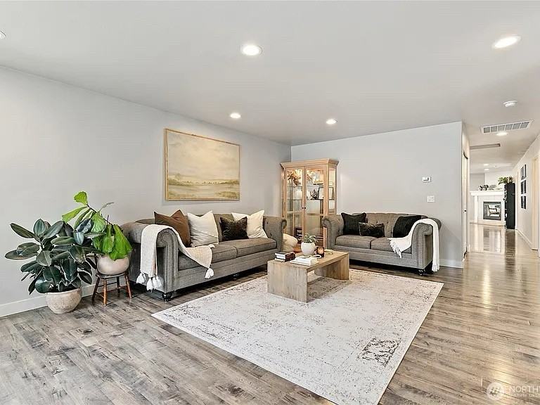 33516 42nd Ave S - Photo 7 of 16