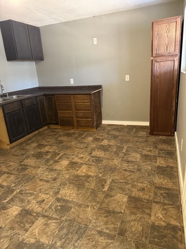 3426 Black St - Photo 3 of 7