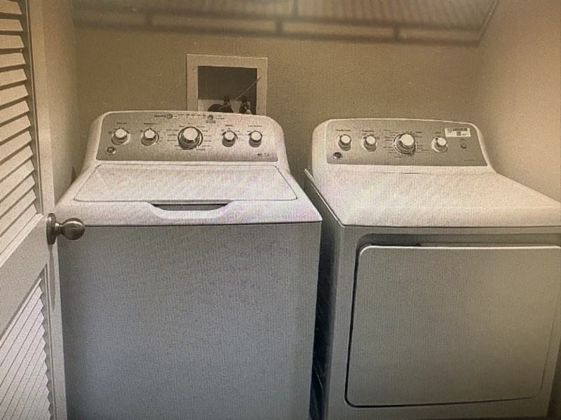 901 Wilson St - Photo 2 of 6