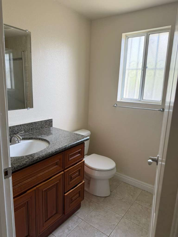 224 Gladys Ave - Photo 5 of 11