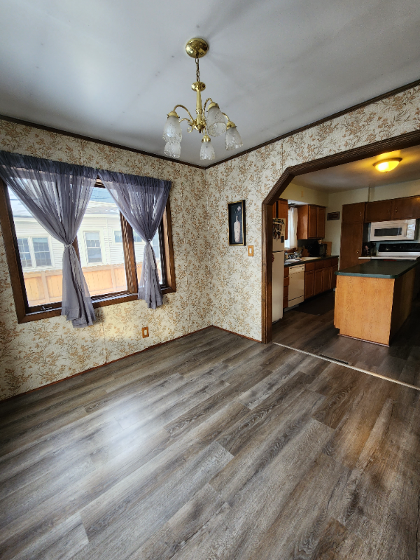 5625 Tower Ave - Photo 2 of 13