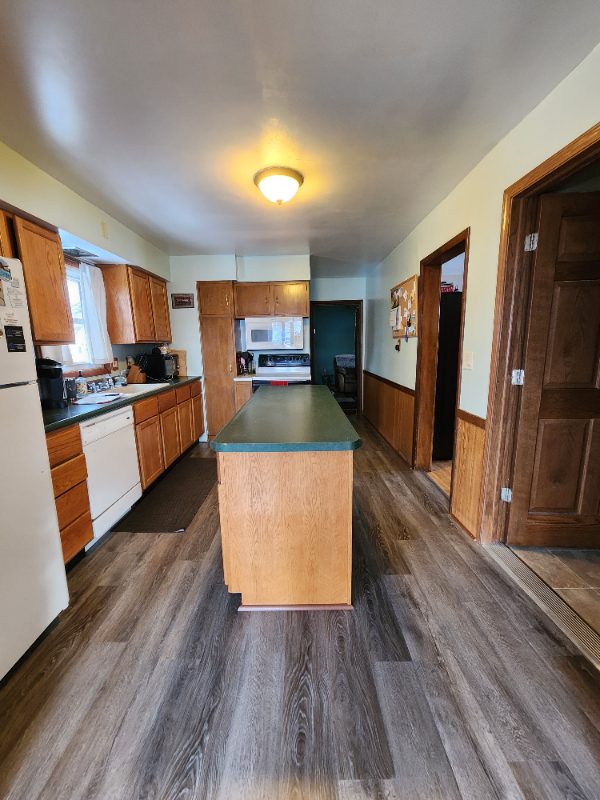 5625 Tower Ave - Photo 4 of 13