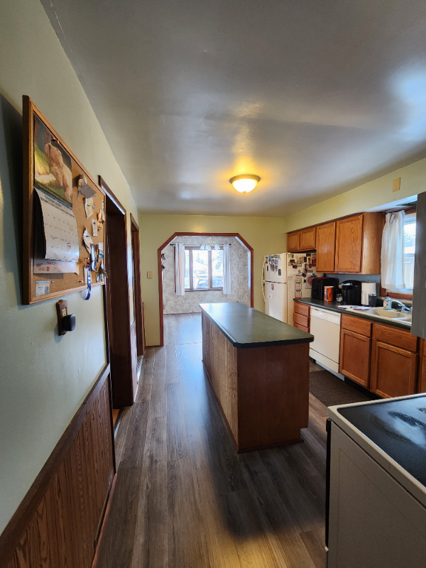 5625 Tower Ave - Photo 5 of 13