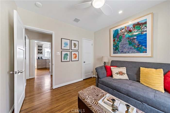 211 Saint Joseph Ave - Photo 5 of 14