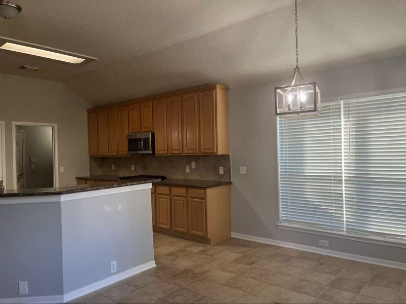 7411 Maple Run Dr - Photo 7 of 17