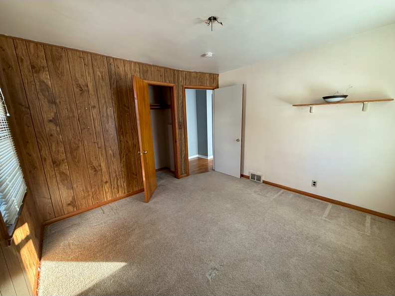 1520 Woodrow Ave - Photo 4 of 13