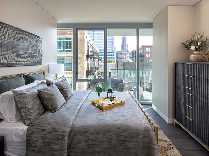 224 S Peoria St - Photo 3 of 16