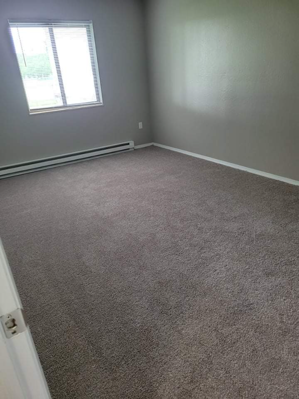 505 N Main St - Photo 7 of 13