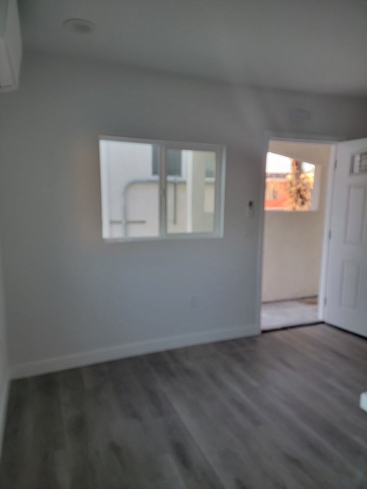 W 83rd St #613-1-2 - Photo 4 of 11