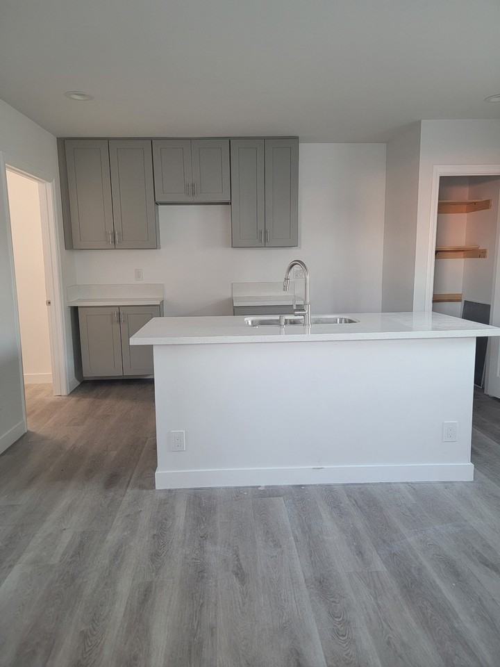 613 W 83rd St #615-1-2 - Photo 5 of 10