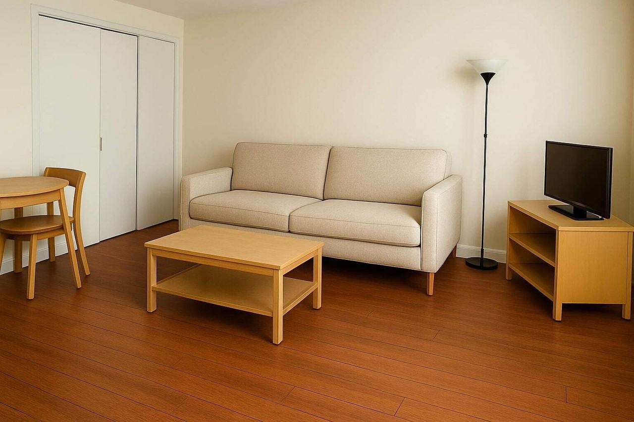 2 Radisson - Photo 3 of 50