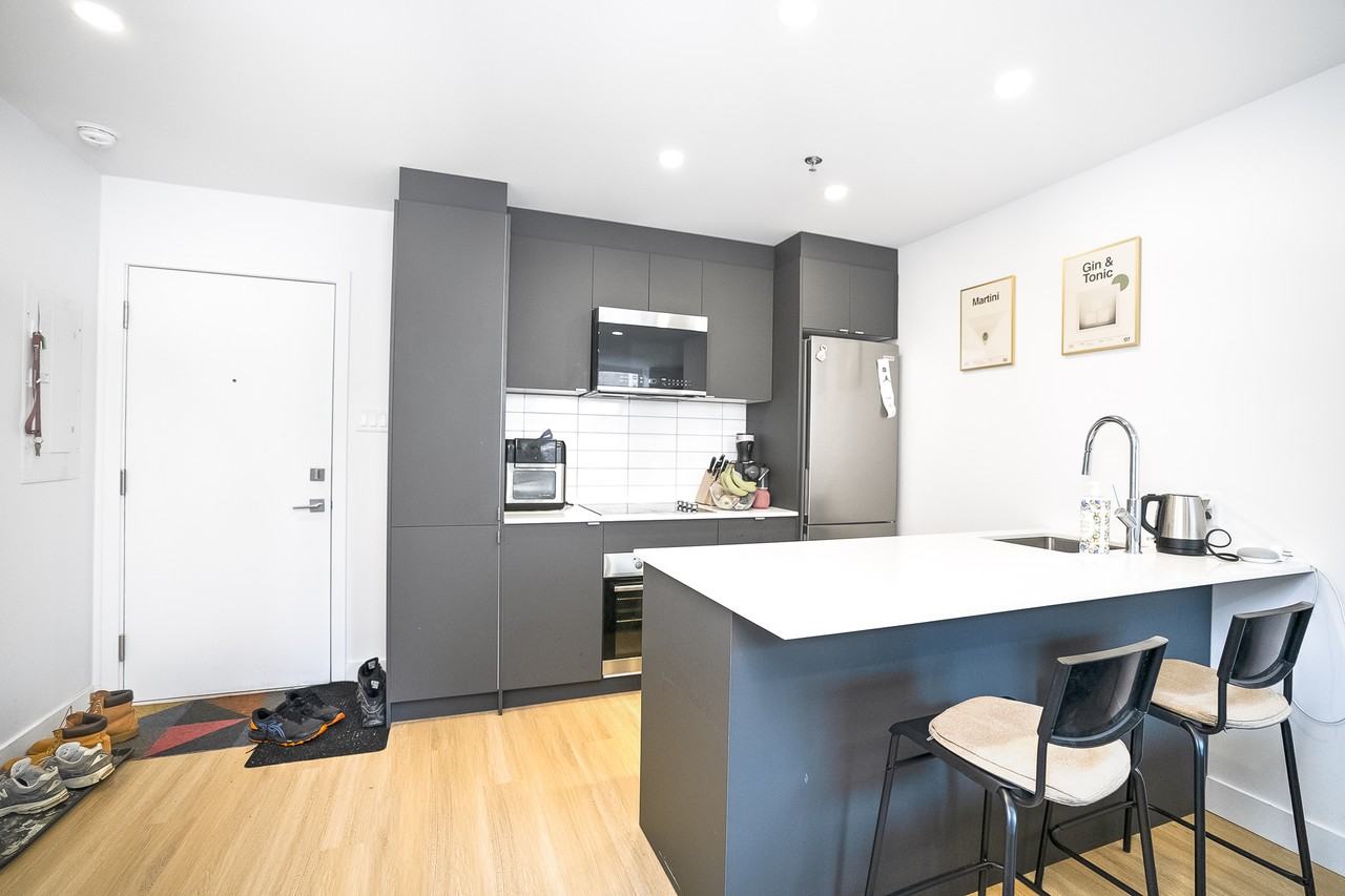 1402 Drummond - Photo 7 of 31