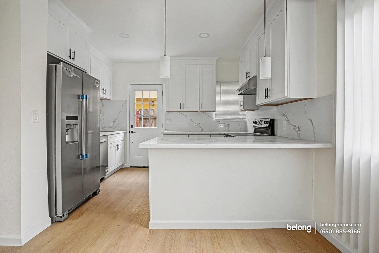 25656 Franklin Ave - Photo 7 of 15