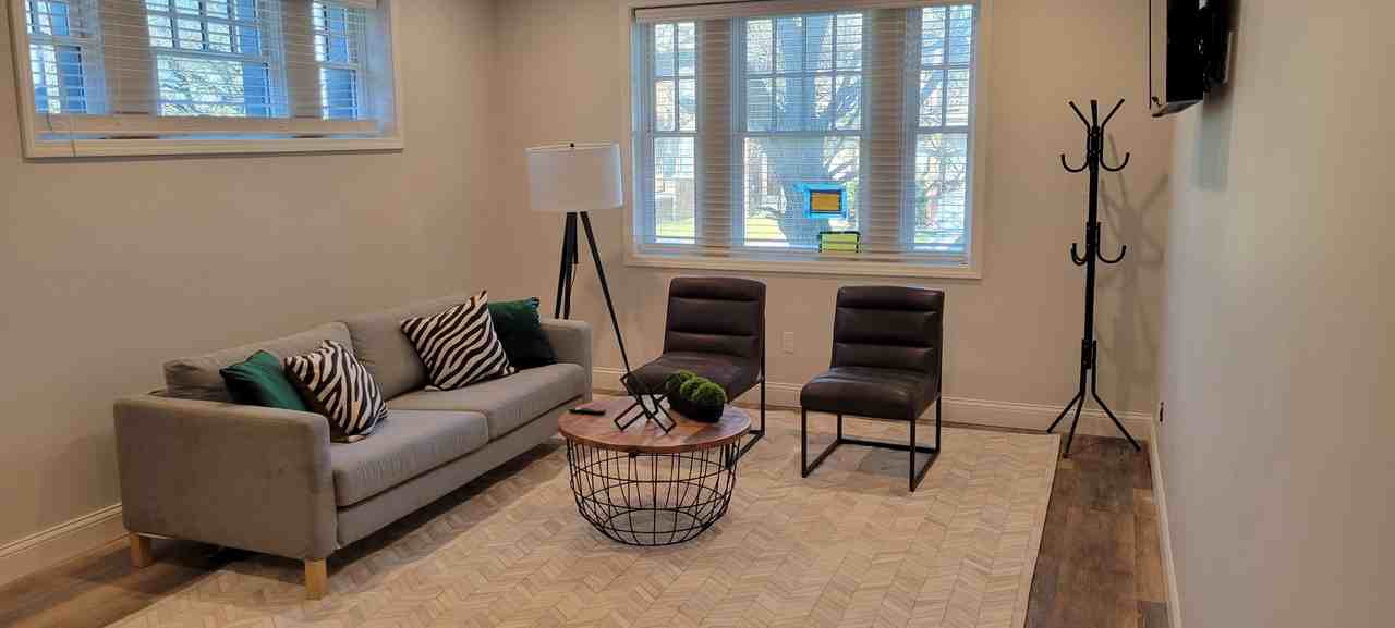 The Debora - Photo 5 of 24