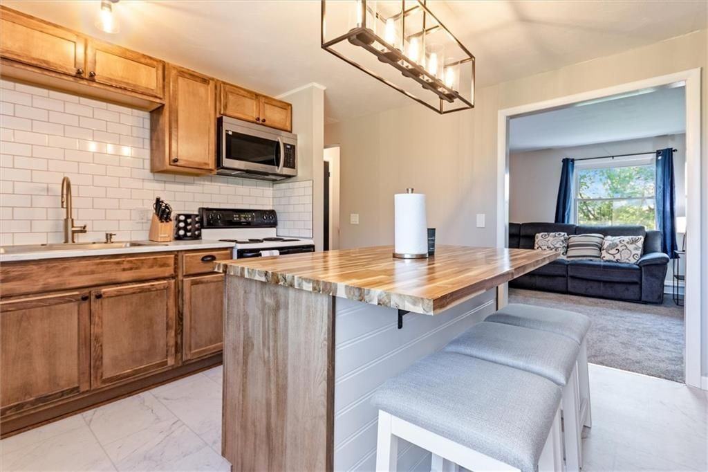 5287 Emerson Rd - Photo 6 of 13