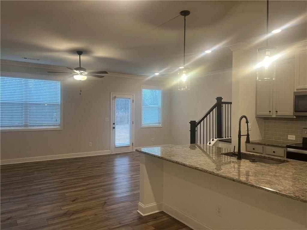 4561 Cypress Park Dr - Photo 3 of 17