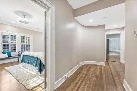 1074 Oakdale Rd Ne - Photo 4 of 6