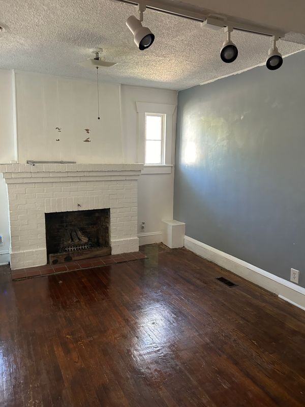 1009 E Leicester Ave - Photo 3 of 15