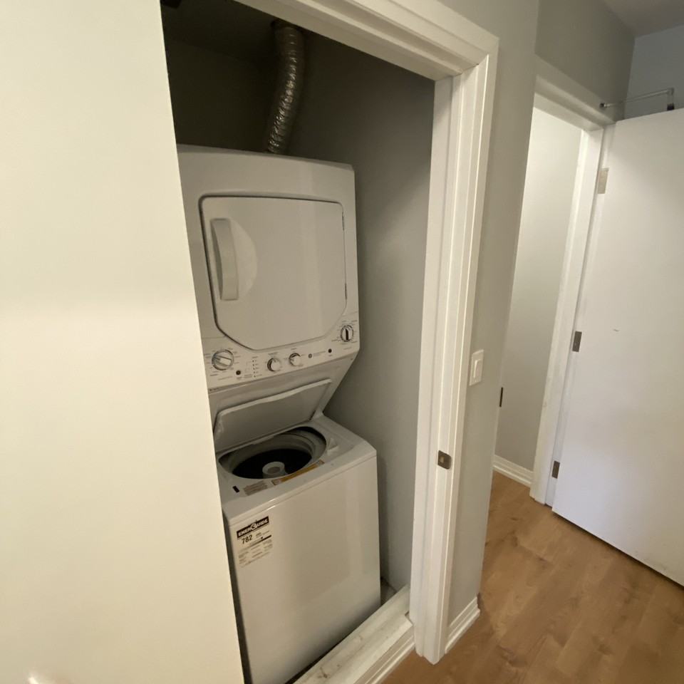 400 The East Mall - Photo 6 of 18