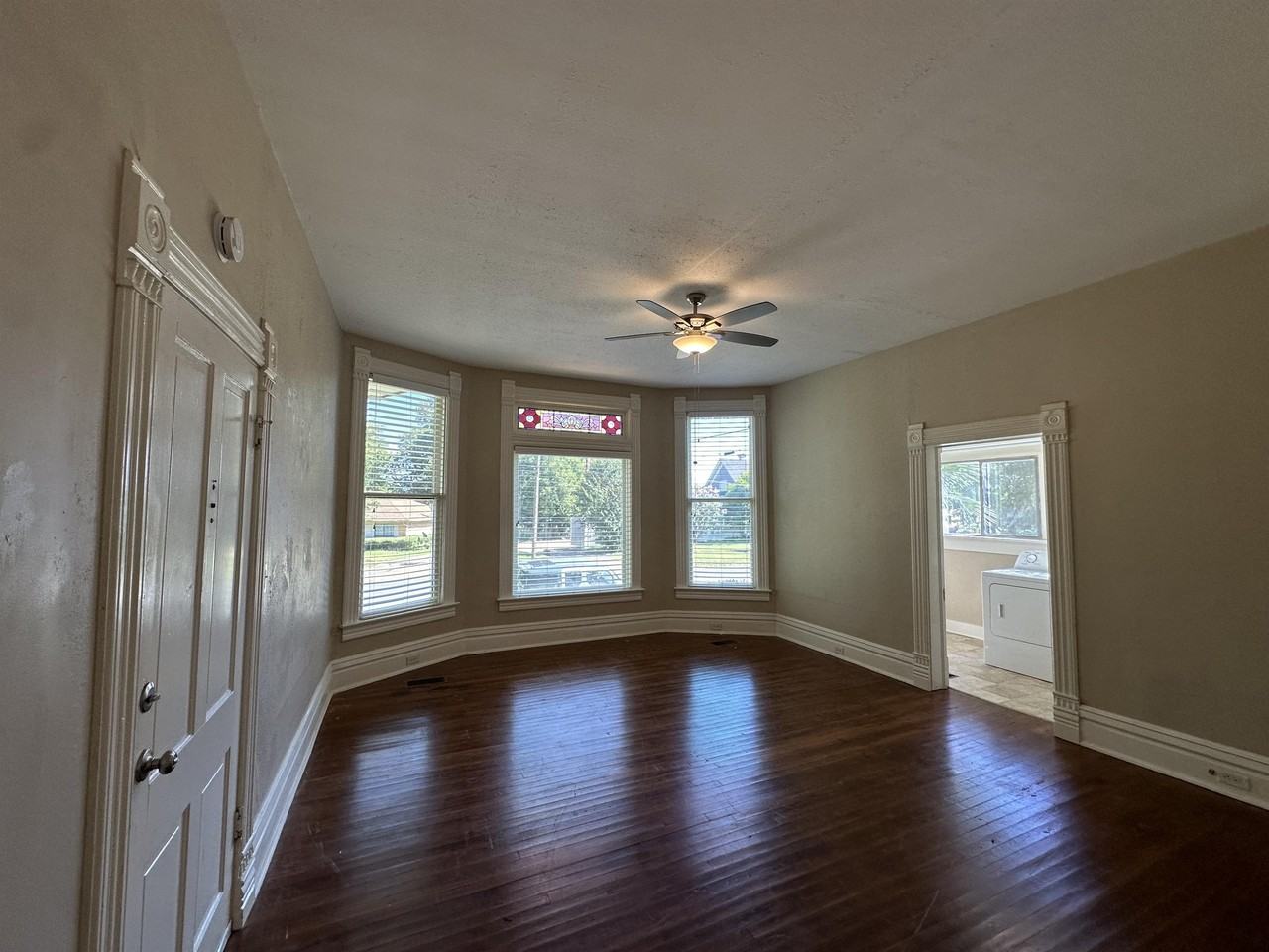 915 E 5th St #A - Photo 6 of 21