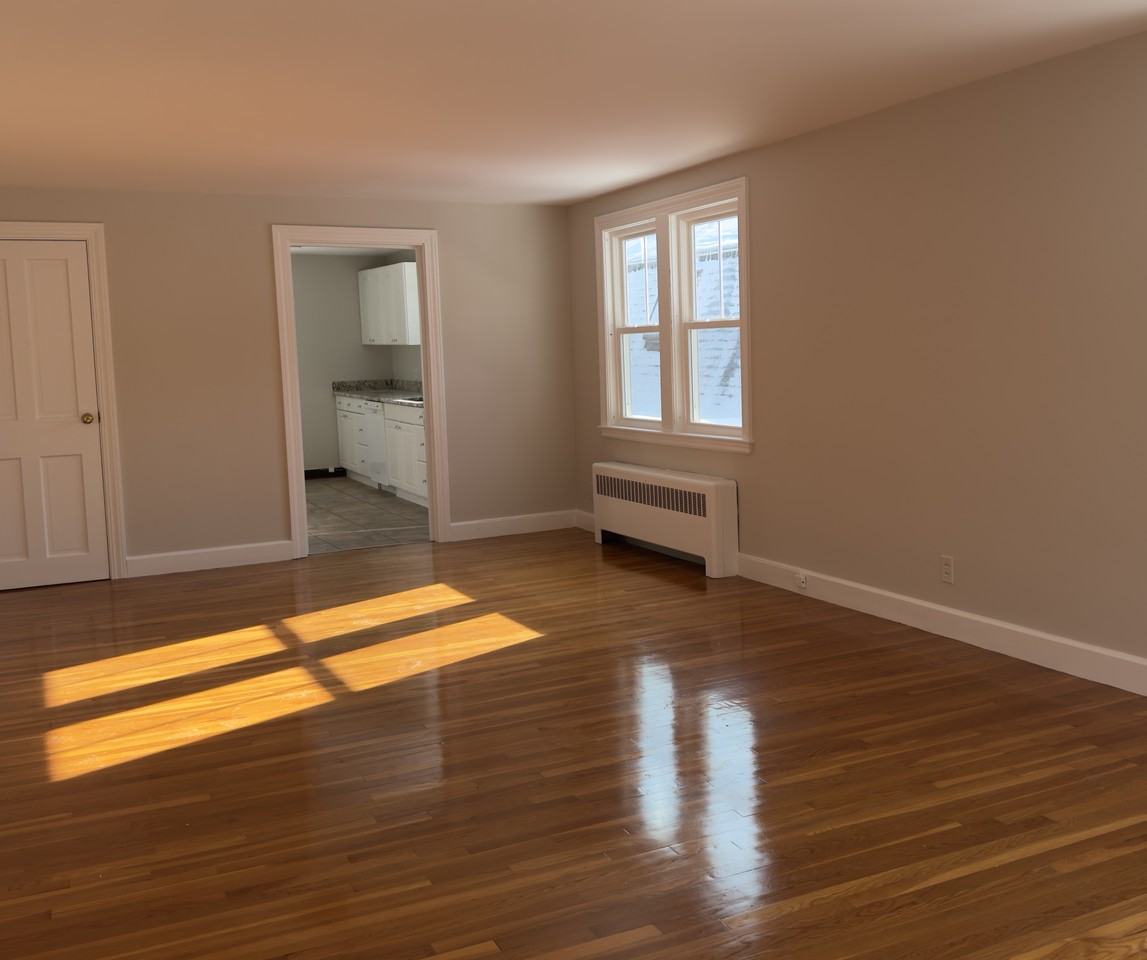 329 Summer St #2 - Photo 4 of 9