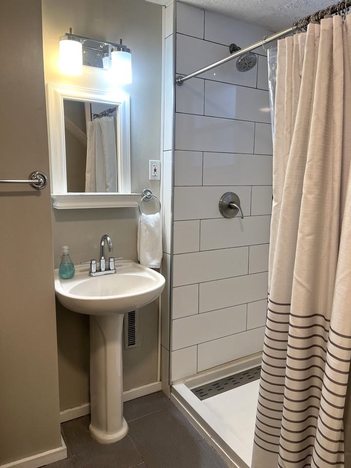 5070 W 148th St #NA - Photo 6 of 12