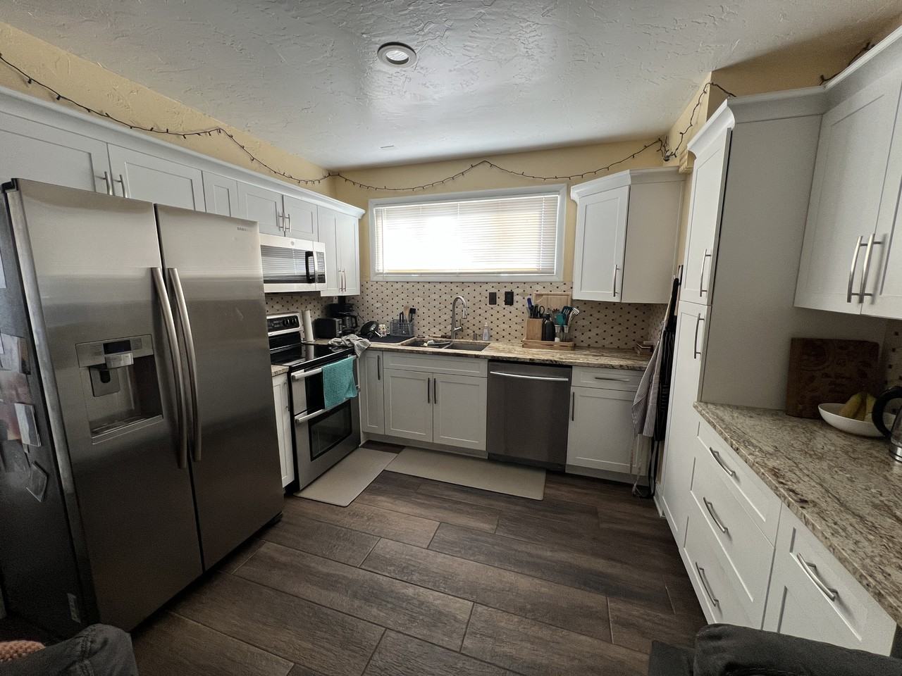 10360 N Chatfield Dr - Photo 5 of 8