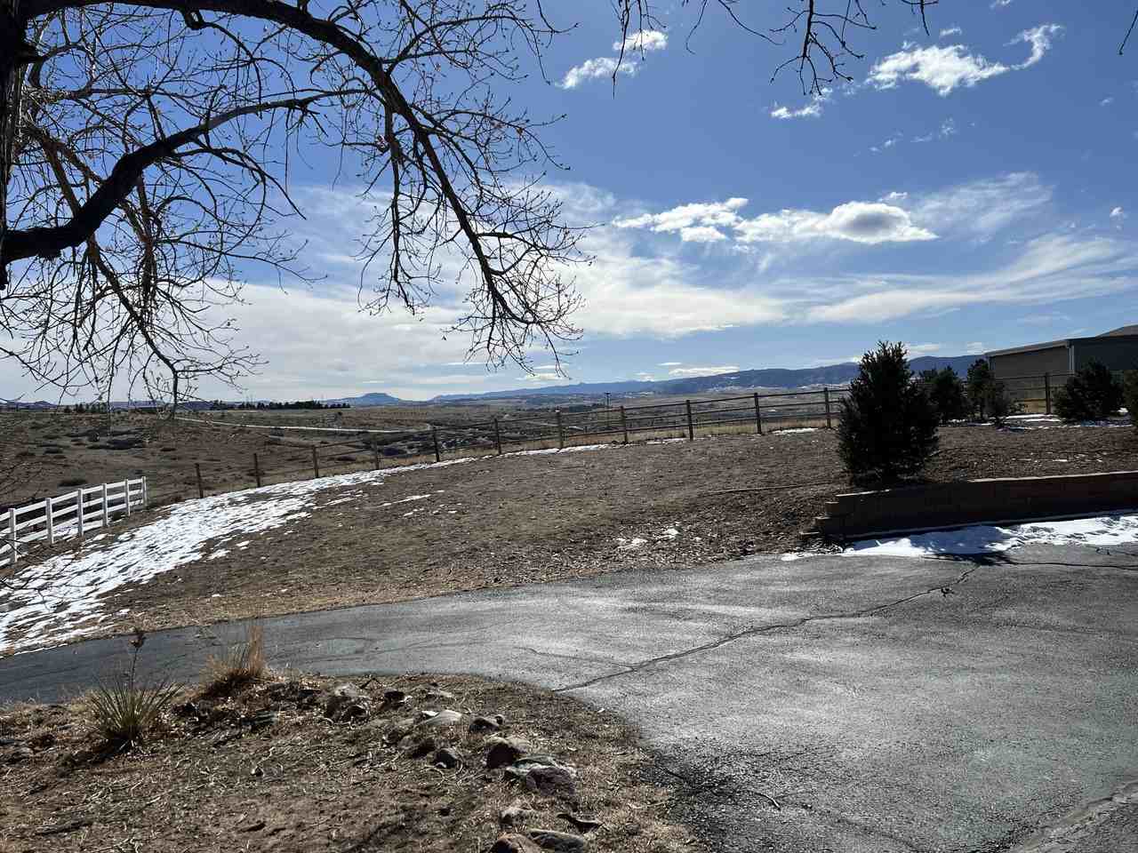 10360 N Chatfield Dr - Photo 7 of 8