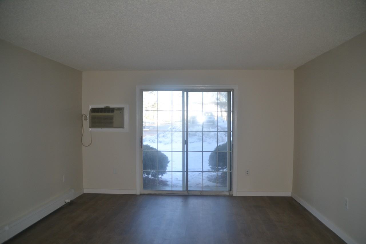 12 Saint James Pl #814